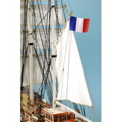 modèle en bois du navire-école français Belem, créé par Artesanía Latina, 842142622519