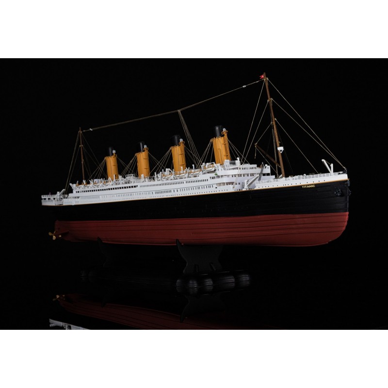 Maquette du Titanic en Série Limitée · 135cm (1/200ᵉ) · Oeuvre de