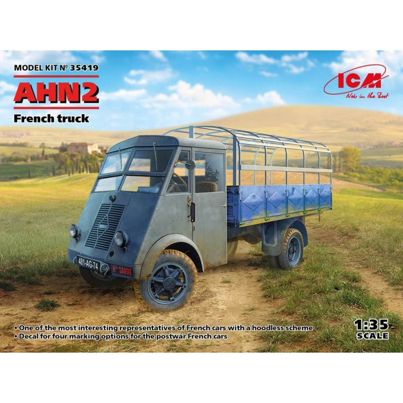 Maquette camion français, ICM , 1/35,  Renault AHN2, 4823044408788