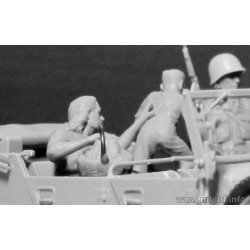 Master Box 35161 – Parachutistes américains et civils avec véhicule allemand – 1/35
